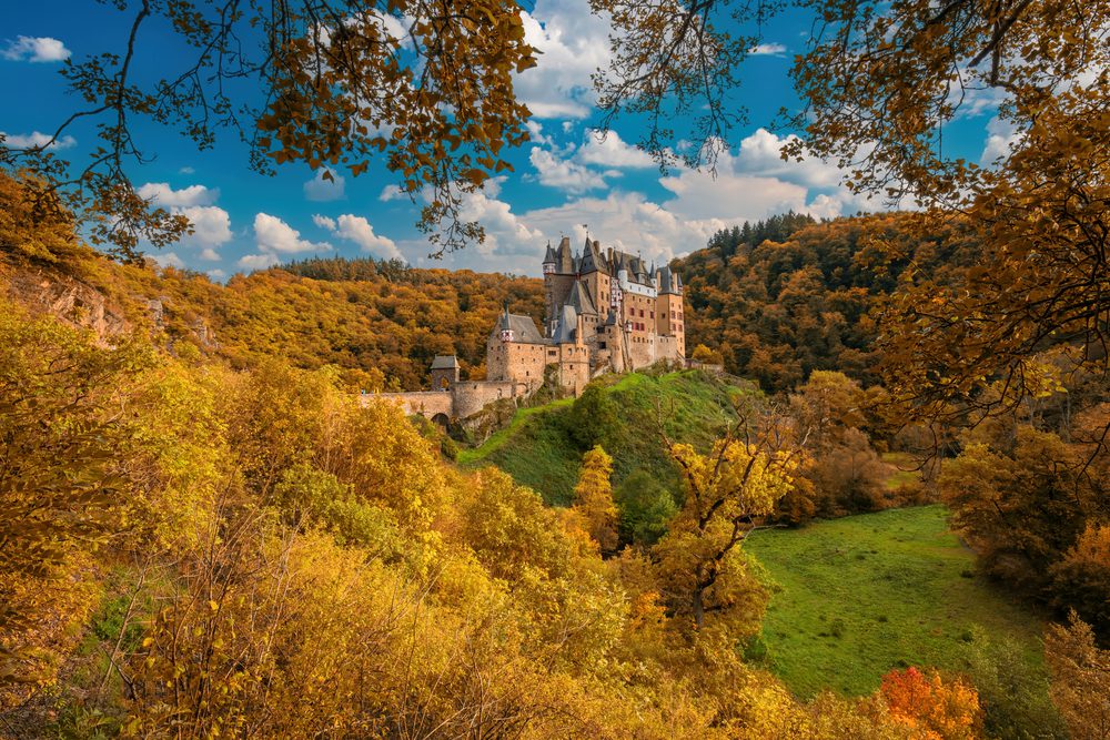 4Pfoten-Urlaub Burg Eltz in der Eifel