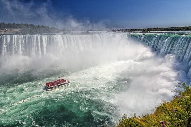 4Pfoten-Urlaub Wasserfall in Kanada